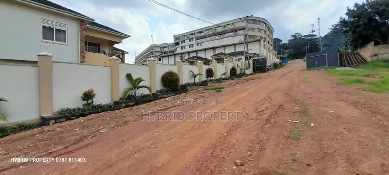 Prime Plots for Sale at Bwebajja Luxurious Estate~Entebbe Rd in Ssisa