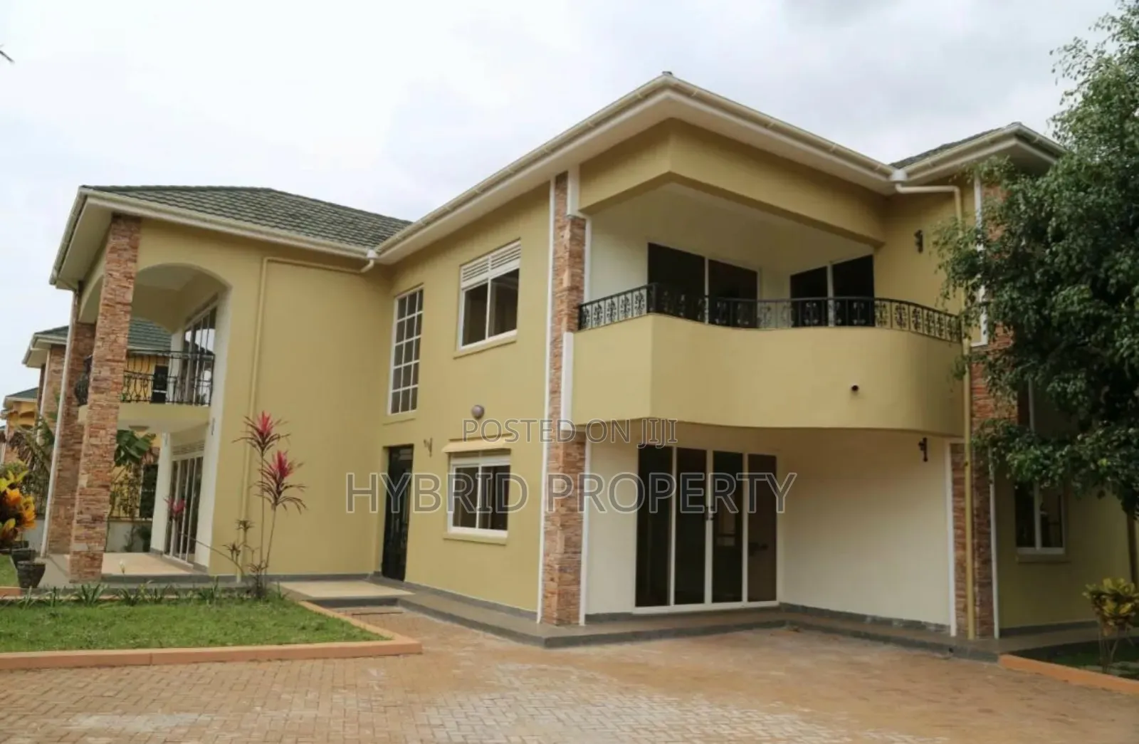 4bdrm House in Bwebajja Housing for sale in Wakiso / Wakiso