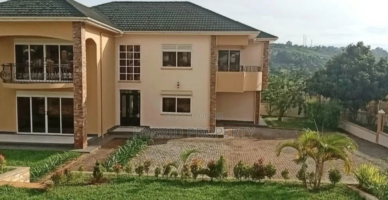 4bdrm House in Bwebajja Housing for sale in Wakiso / Wakiso