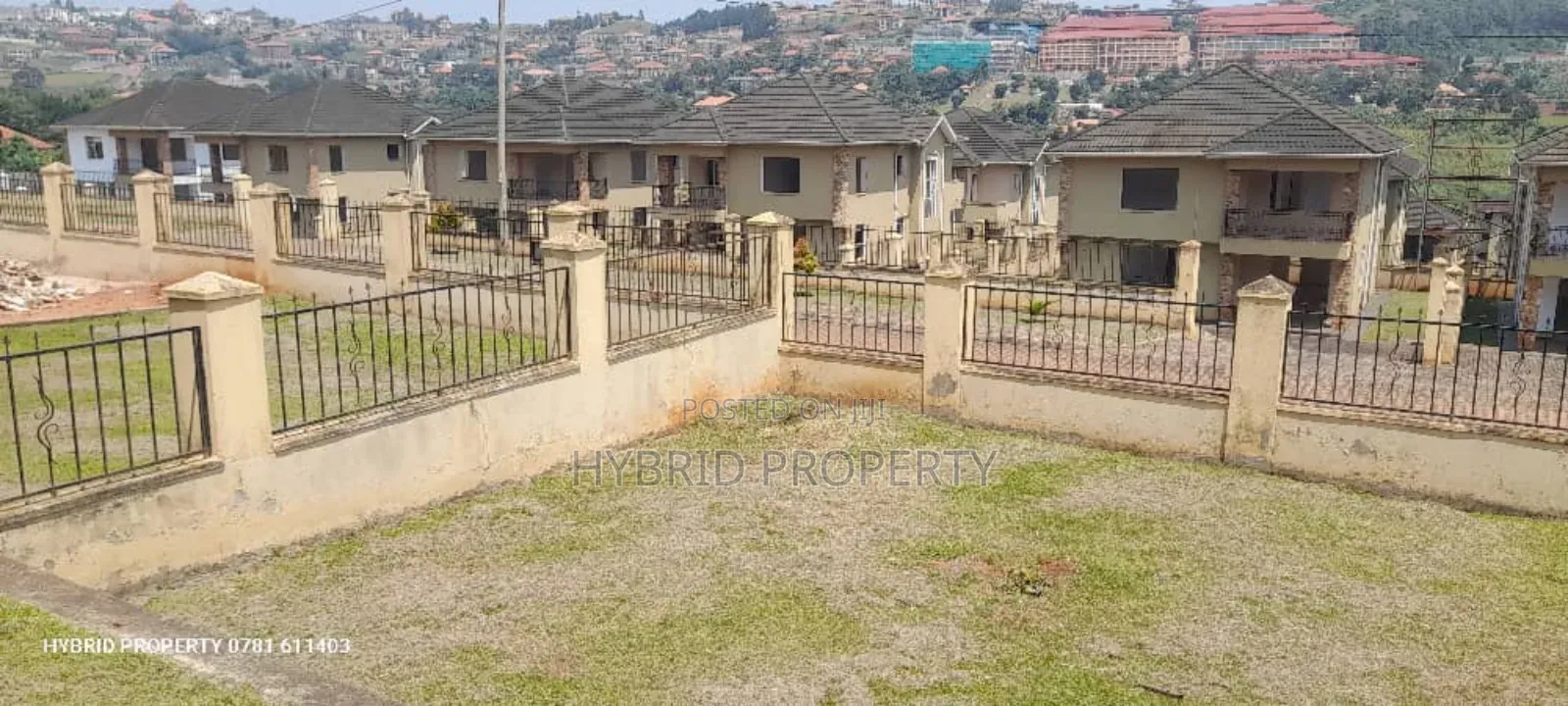 4bdrm House in Bwebajja Housing for sale in Wakiso / Wakiso