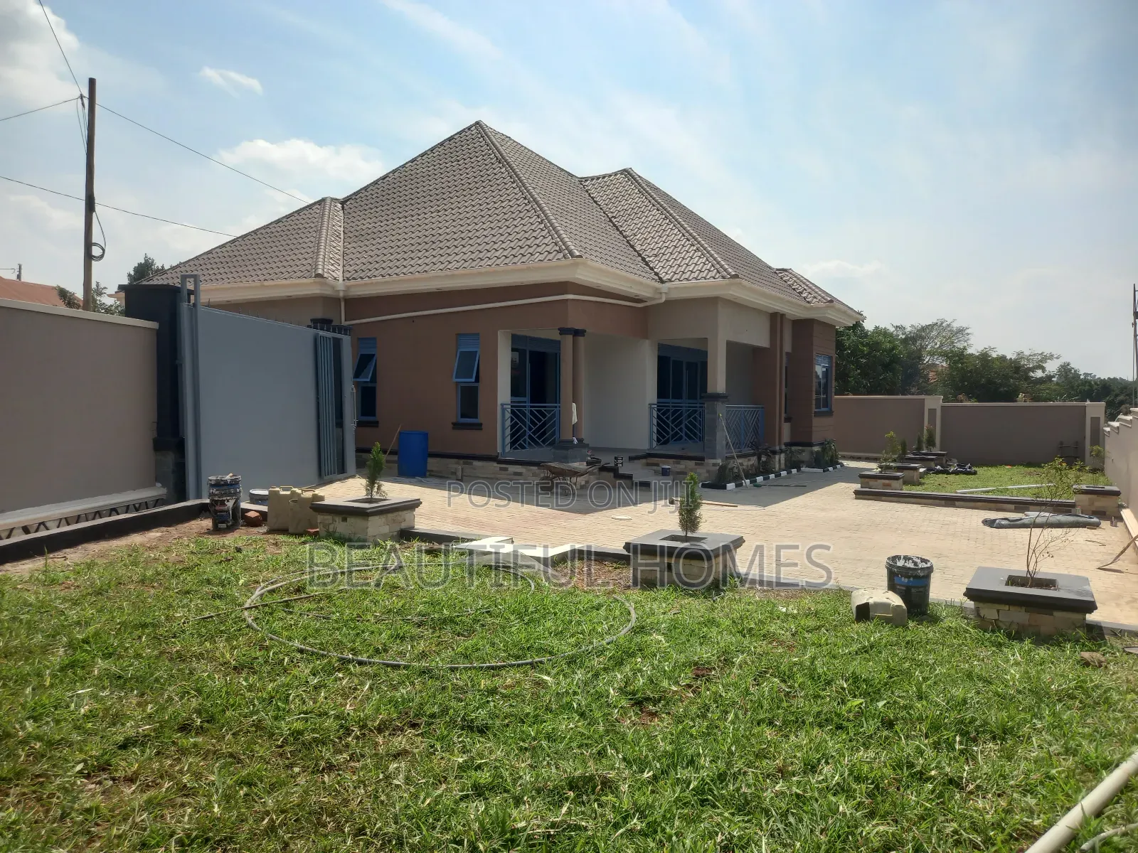 Furnished 4bdrm House in Kira for sale in Kira
