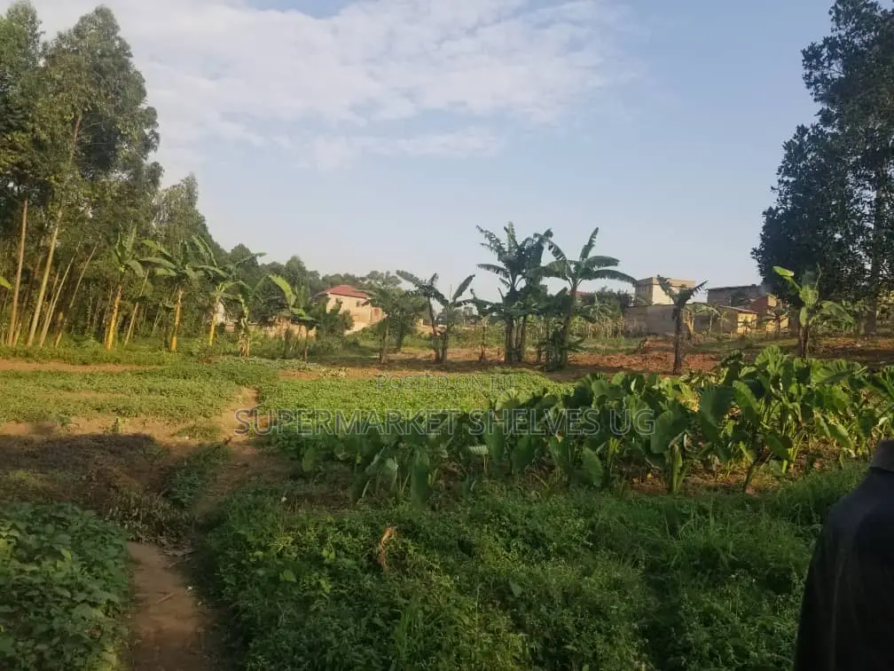 Commercial Land 5acrs on Sale in Bweyogerere Welspring 1.7m in Central Division