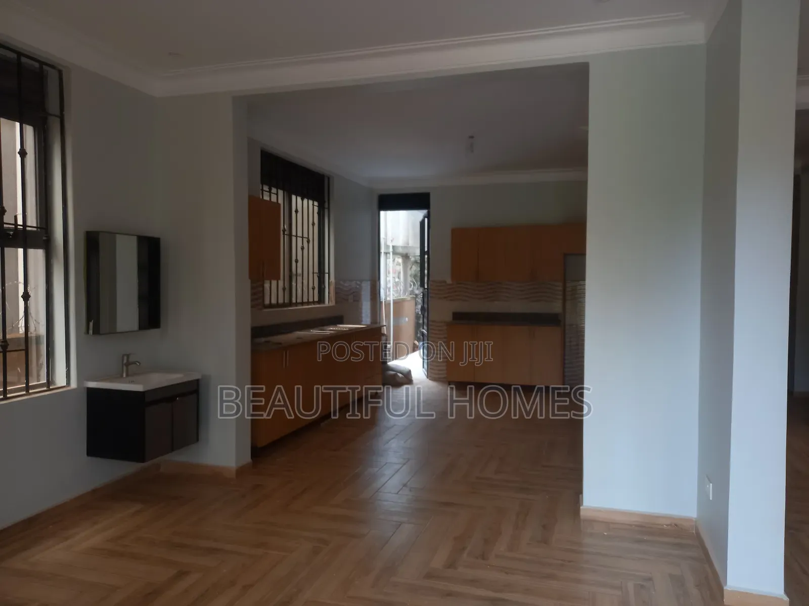 Furnished 4bdrm Duplex in Kira for sale in Kira
