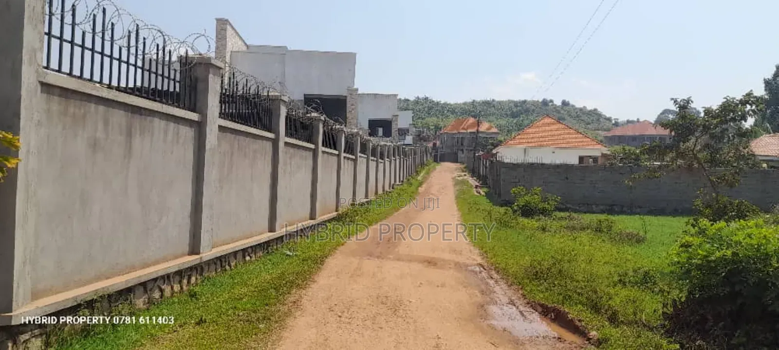 100acres of Prime Land for Sale at Bweya~Kajjansi Lakeview. in Ssisa