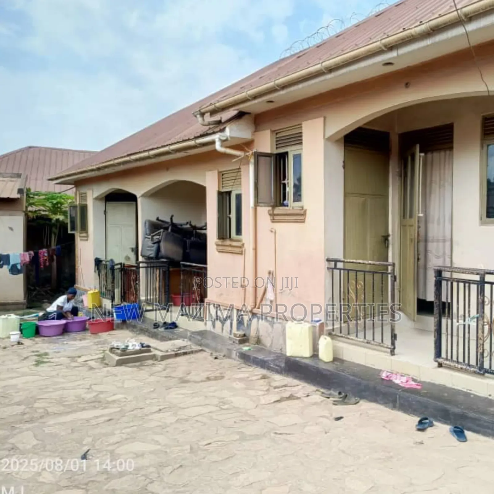 6bdrm House in Bulenga Town, Central Division for sale in Central Division