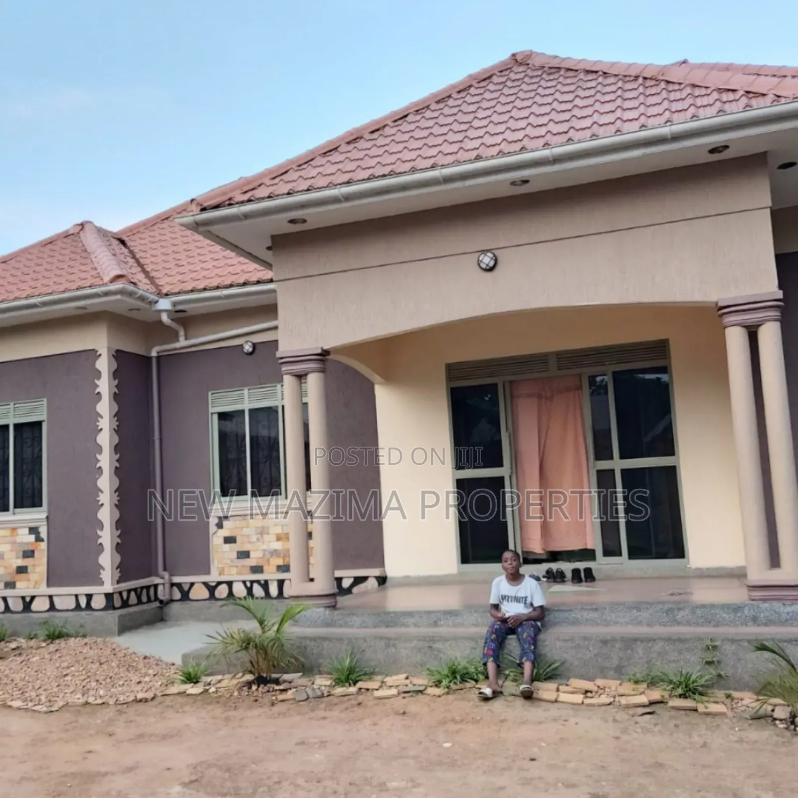 3bdrm Bungalow in Kawempe Kawanda, Central Division for sale in Central Division