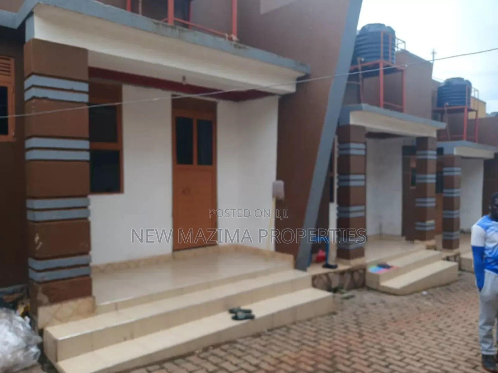 6bdrm House in Seguku Ntebe Rd, Central Division for sale in Central Division