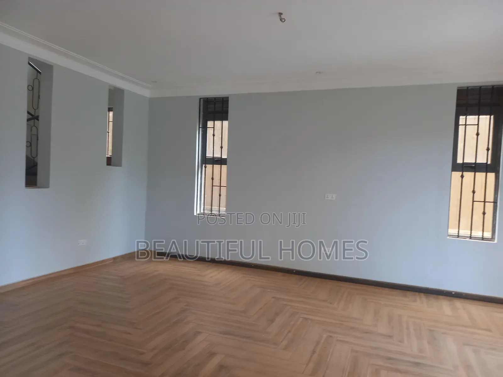 Furnished 4bdrm Duplex in Kira Rich, Central Division for sale in Central Division