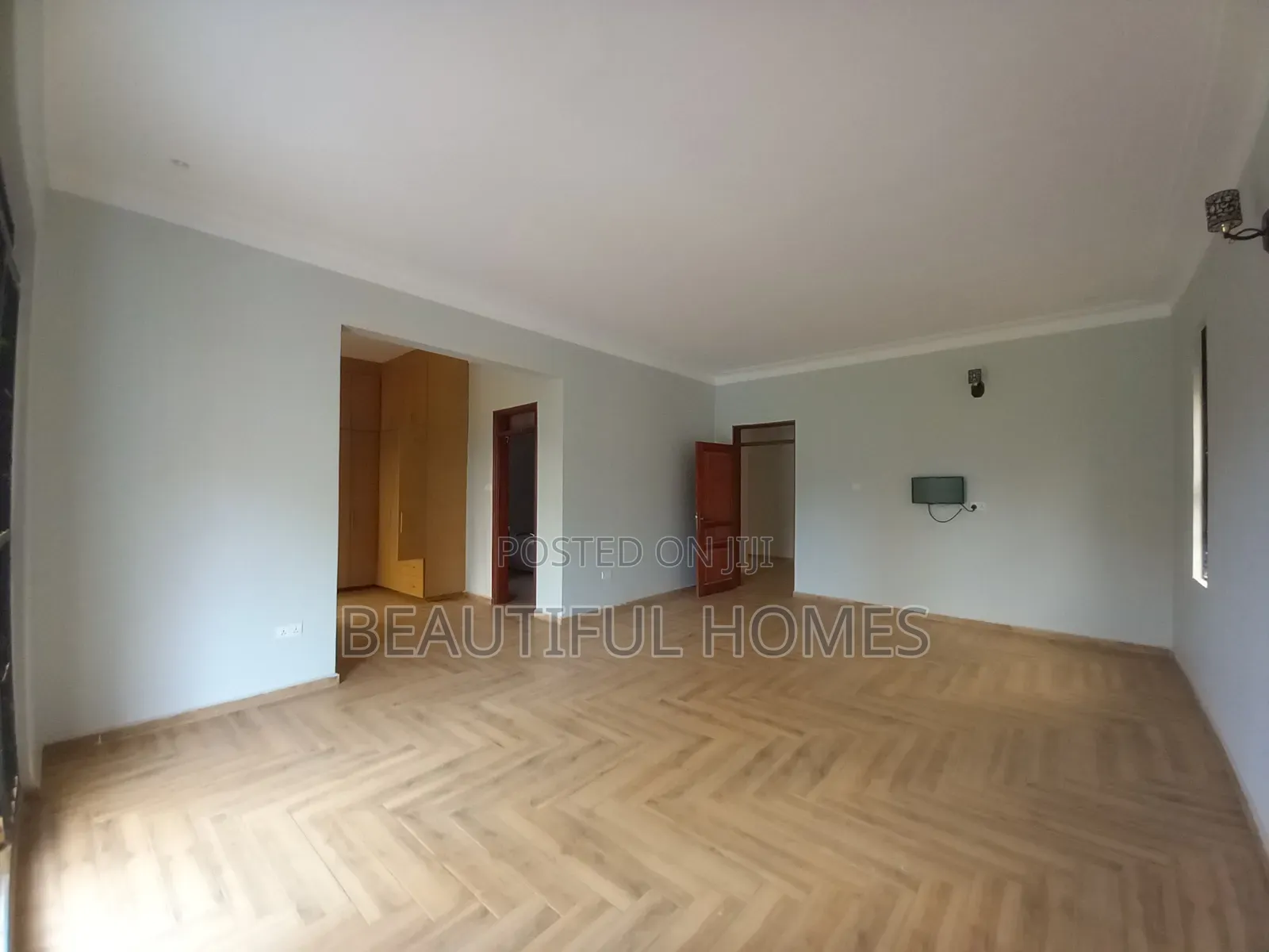 Furnished 4bdrm Duplex in Kira Rich, Central Division for sale in Central Division