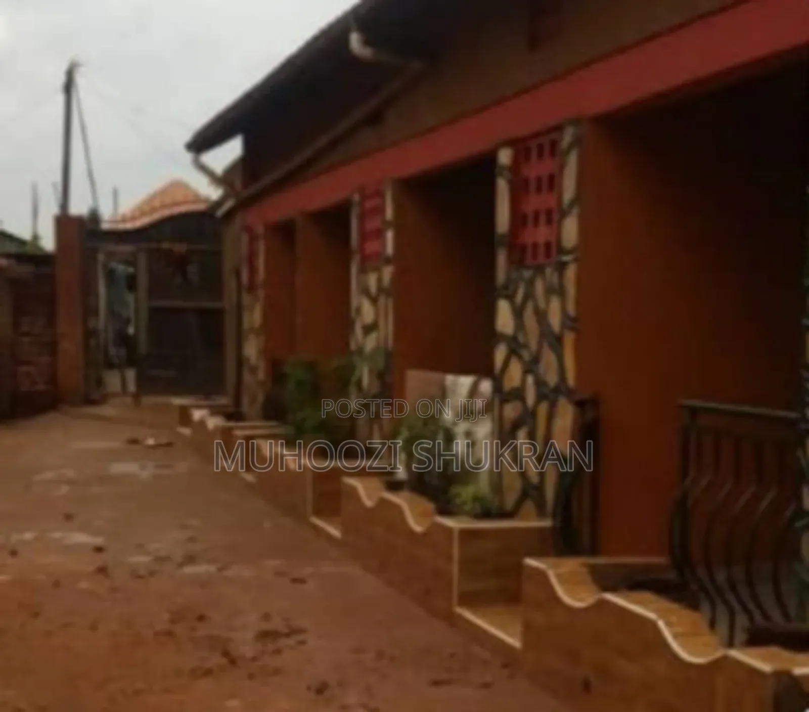 4bdrm Apartment in Ssabagabo-Makindye for sale in Ssabagabo-Makindye