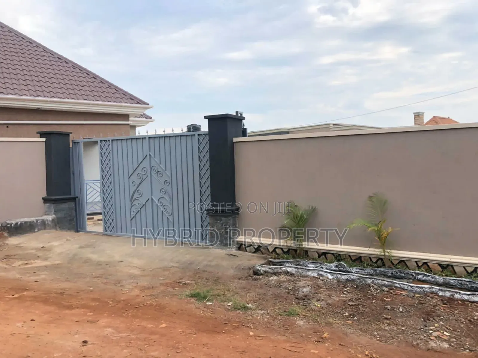 3bdrm House in Kira~Kimwanyi In for sale in Kira