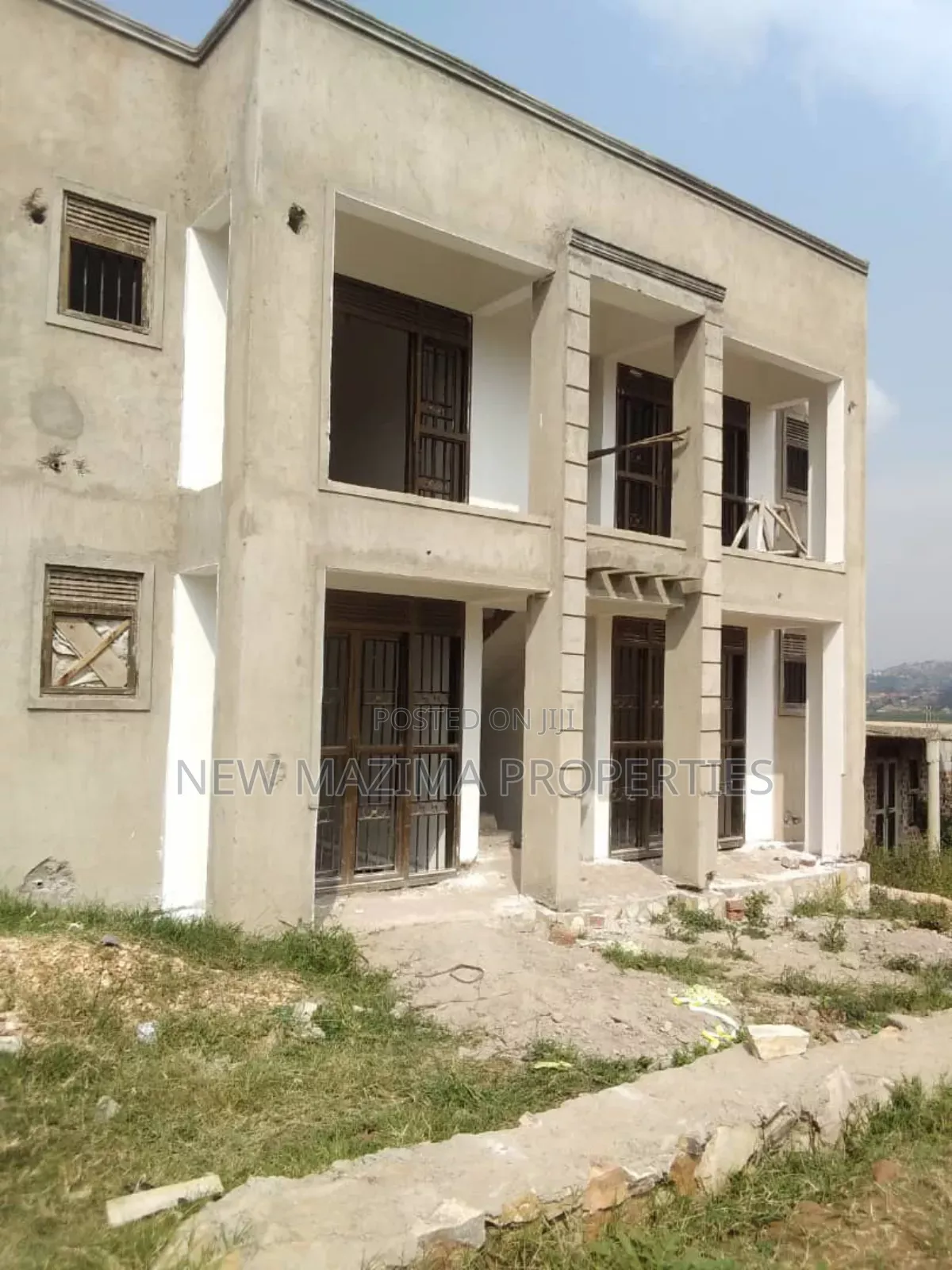 4bdrm Block of Flats in Bulenga Buloba Town, Central Division for sale in Central Division