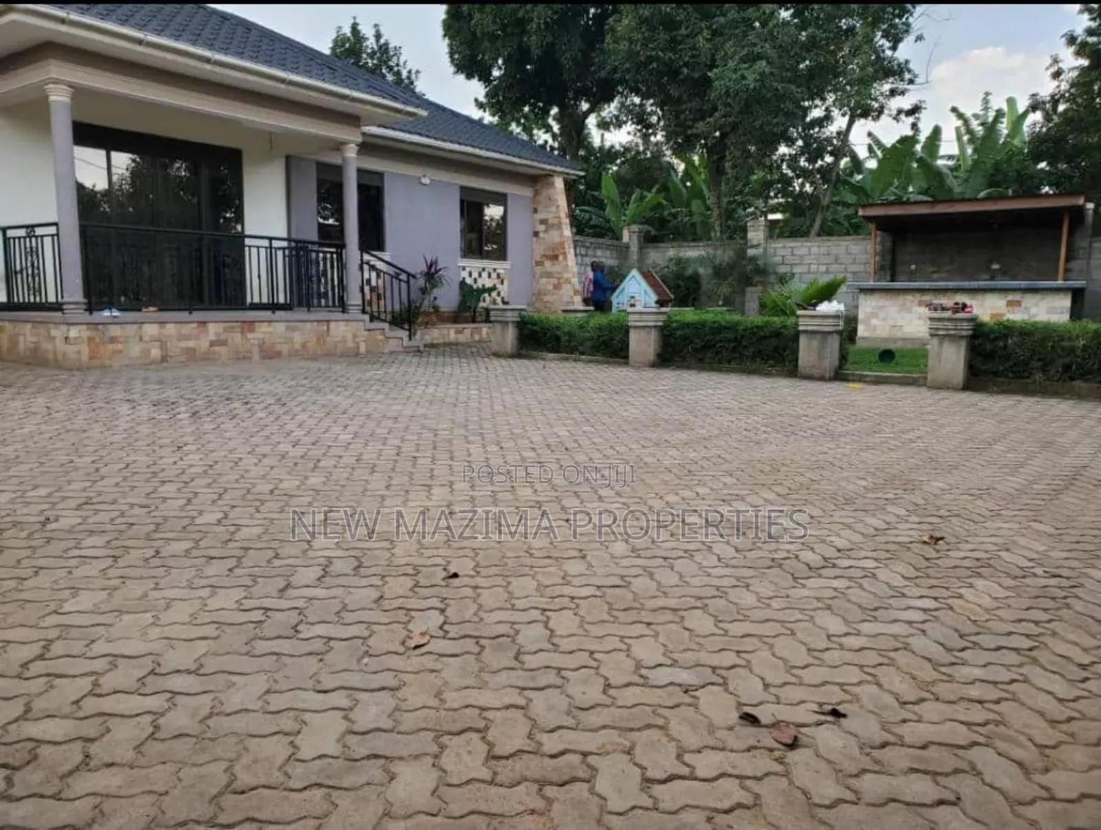 3bdrm Bungalow in Kawempe Kawanda, Central Division for sale in Central Division