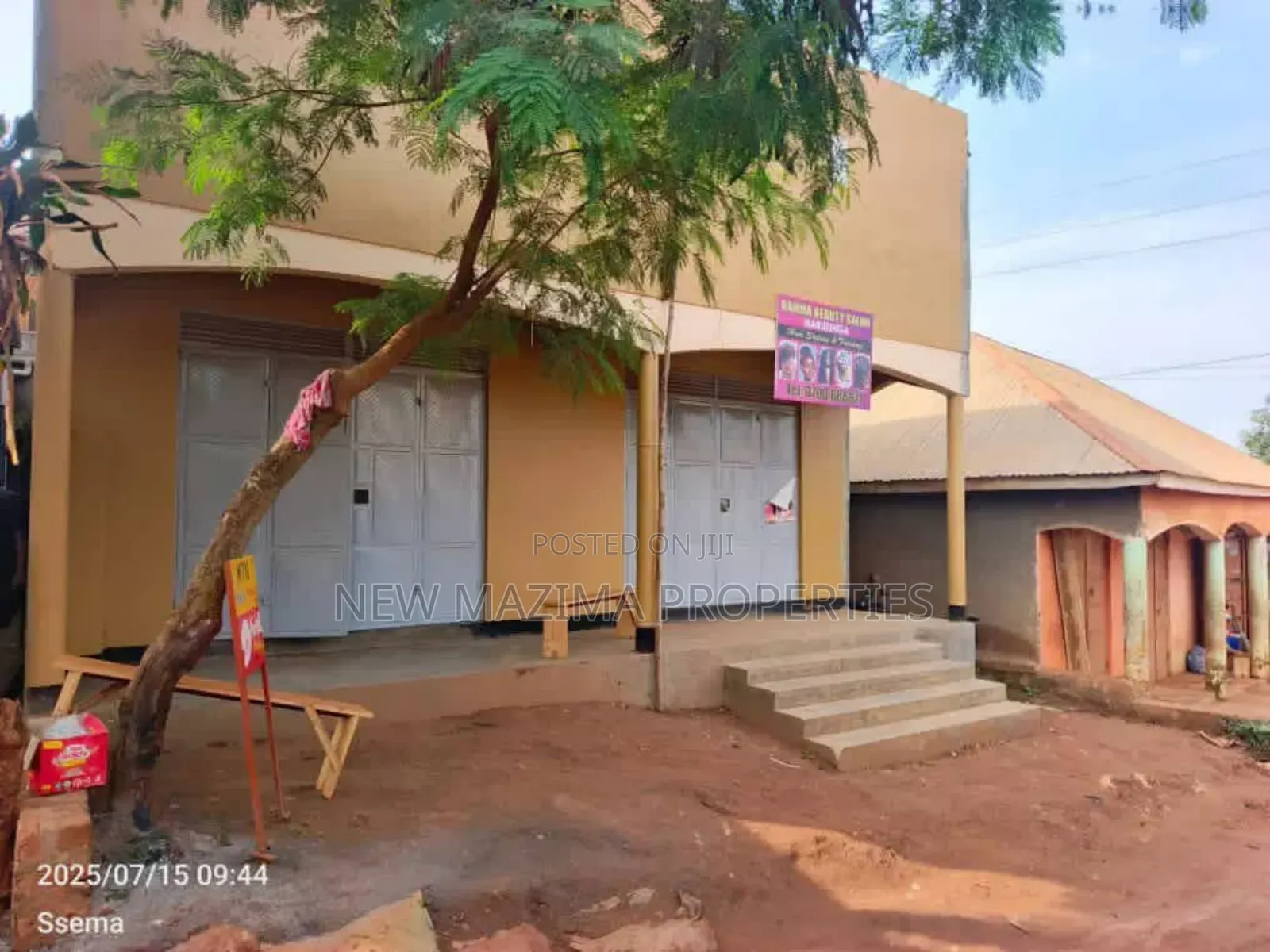 Two Commercial Shops With More Two Singles Rentals Onsale in Central Division