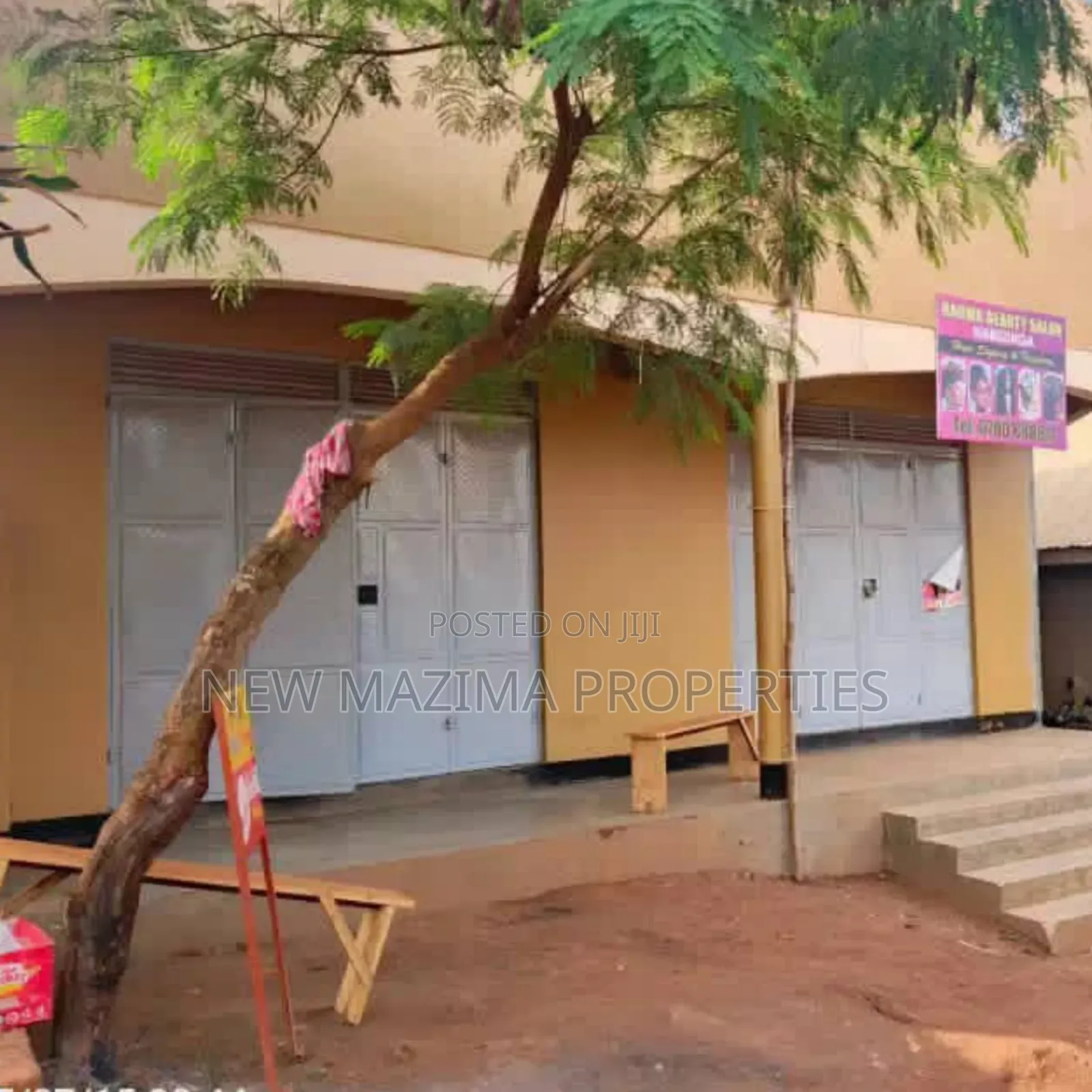Two Commercial Shops With More Two Singles Rentals Onsale in Central Division