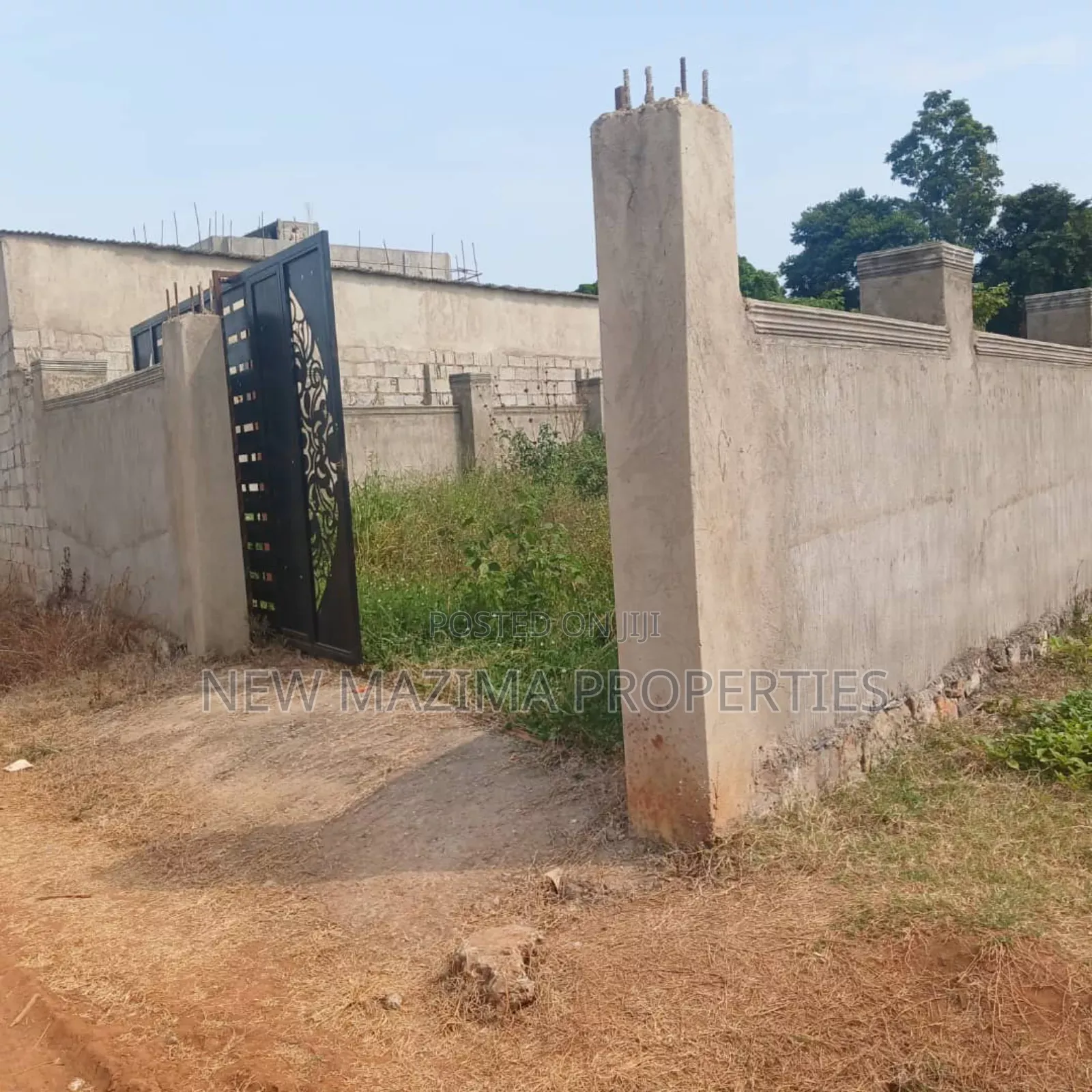 Very H Plot in Wellfence With Lakeview Onsale After Munyonyo in Central Division