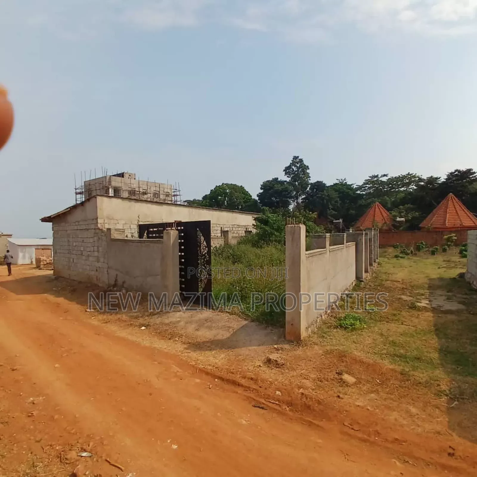 Very H Plot in Wellfence With Lakeview Onsale After Munyonyo in Central Division