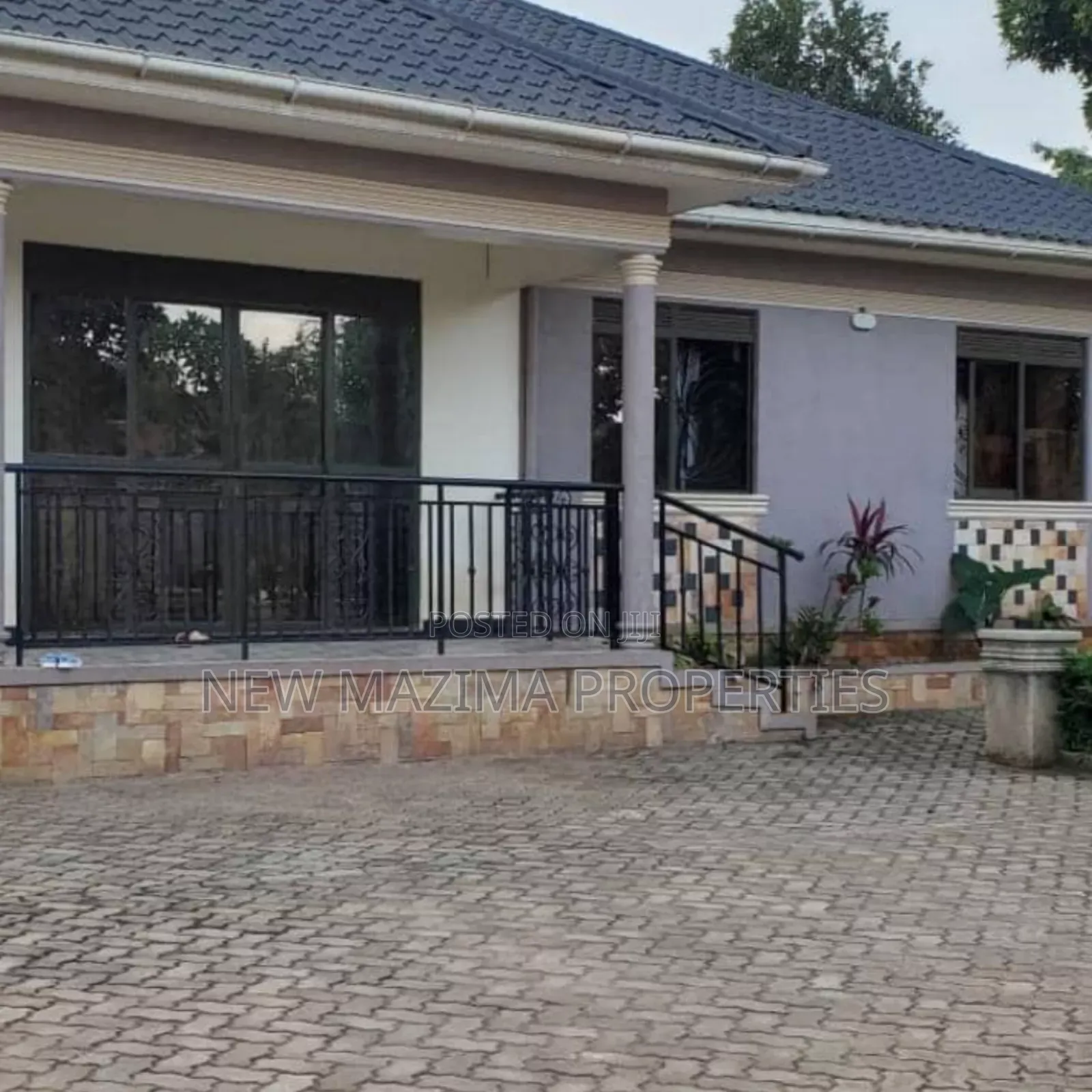 3bdrm Bungalow in Kawempe Kawanda, Central Division for sale in Central Division