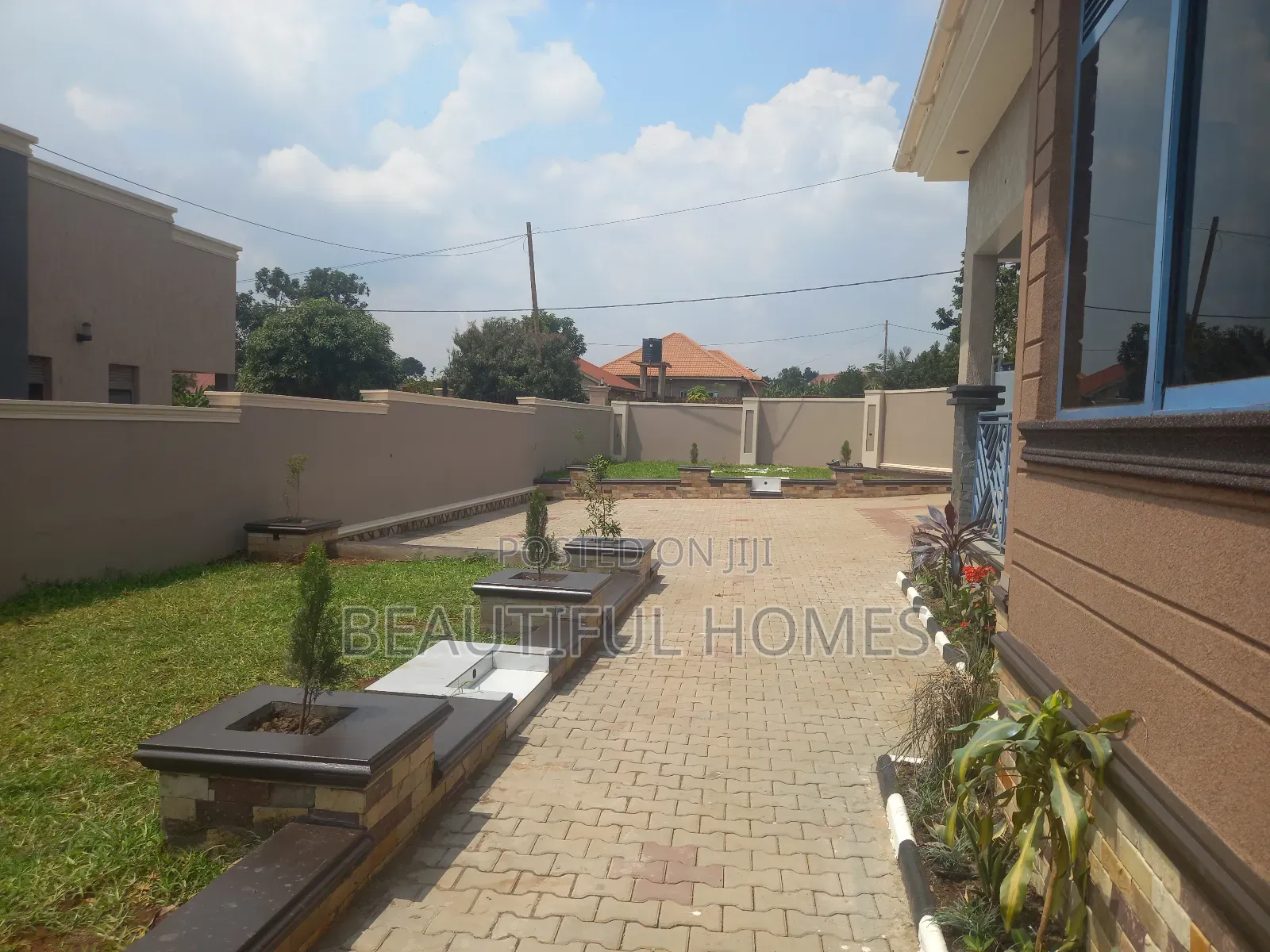 Furnished 4bdrm House in Kira for sale in Kira