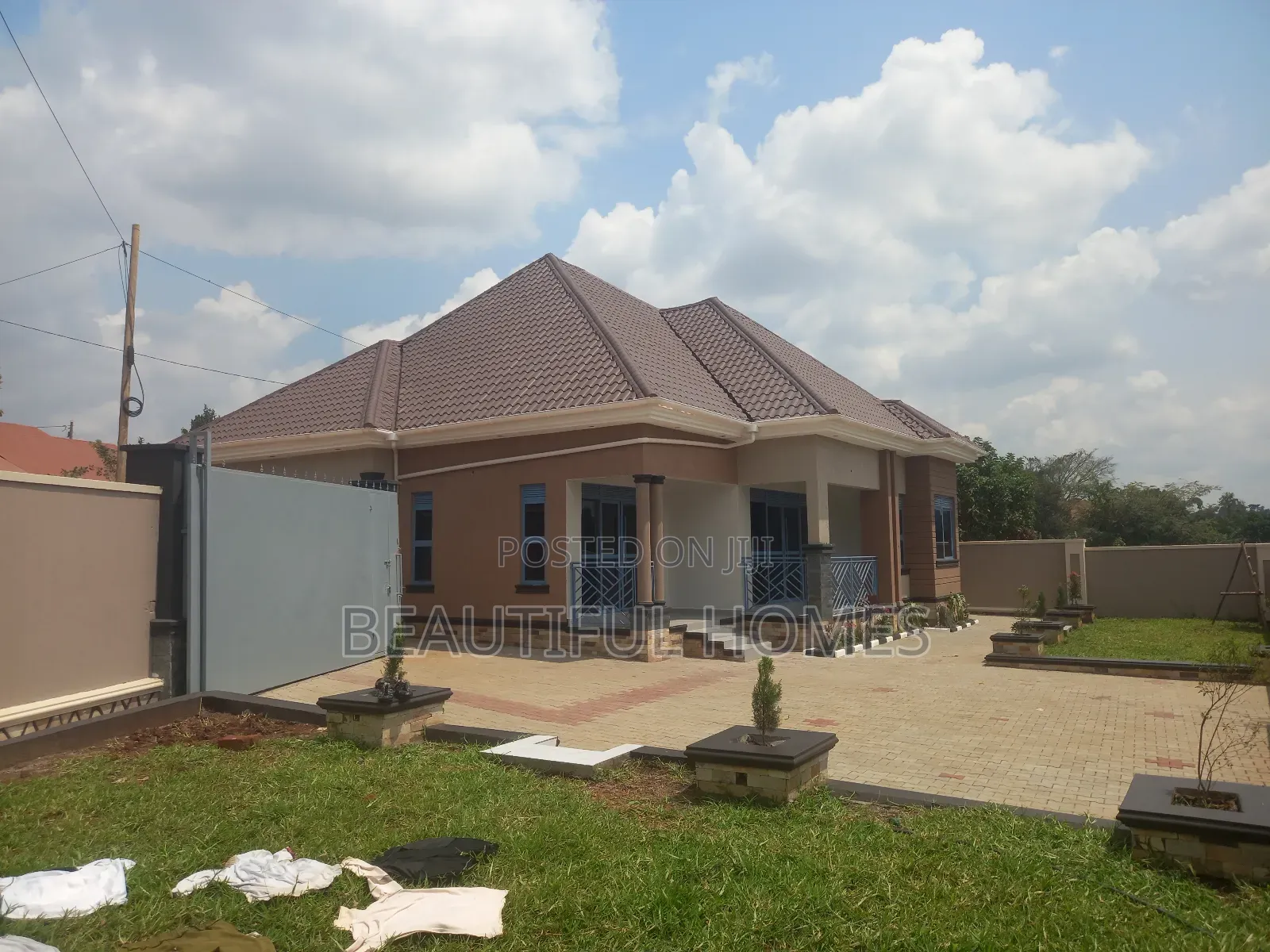 Furnished 4bdrm House in Kira for sale in Kira