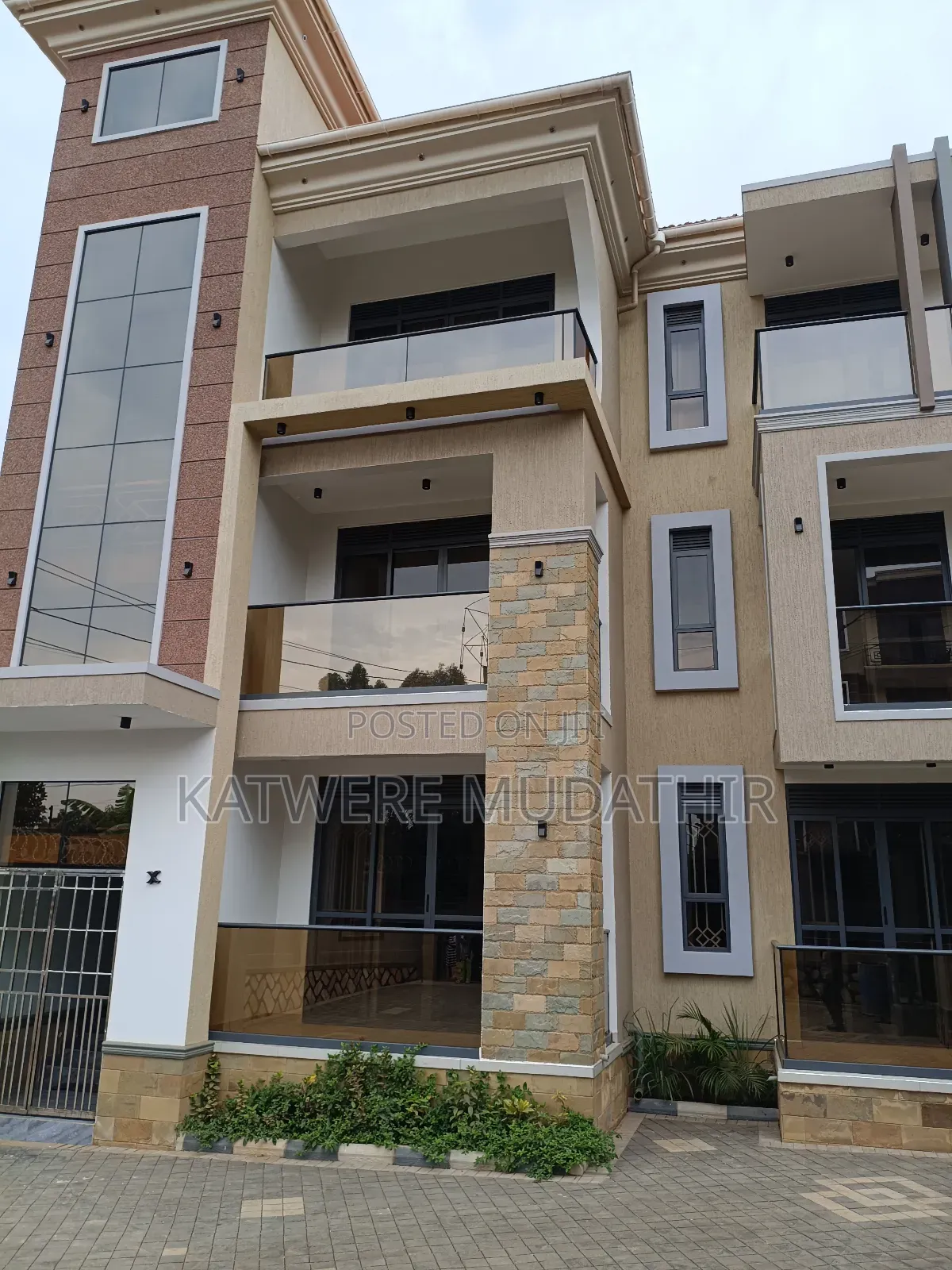 3bdrm Apartment in Kyanja Ring Road, Central Division for rent in Central Division