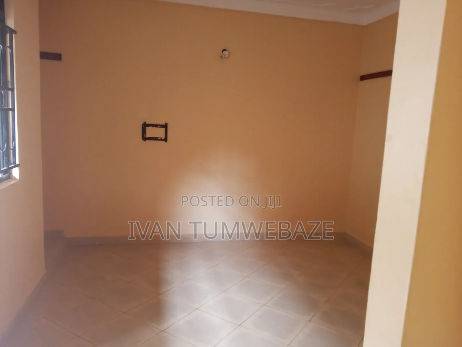 1bdrm Bungalow in Kitende Entebbe Road, Makindye for rent in Makindye
