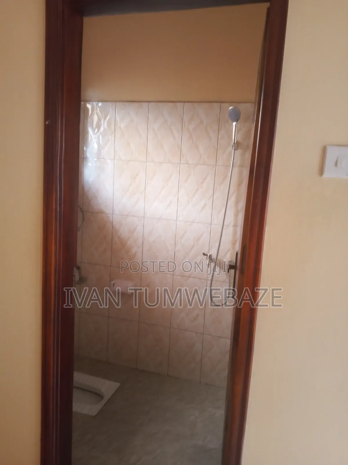 1bdrm Bungalow in Kitende Entebbe Road, Makindye for rent in Makindye