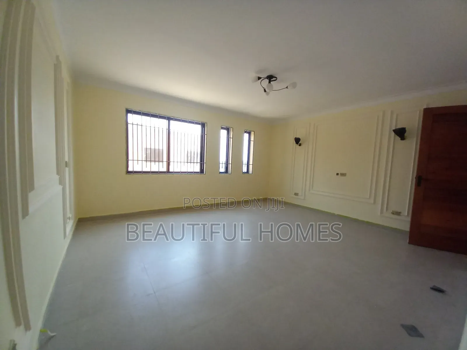Furnished 4bdrm Villa in Kira for sale in Kira