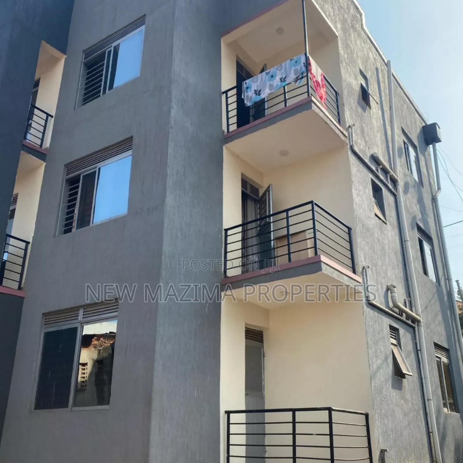 18bdrm Block of Flats in Buziga Heights, Central Division for sale in Central Division