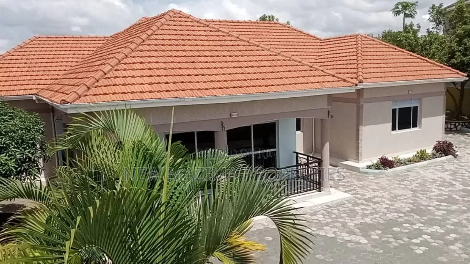 4bdrm Bungalow in Kigo Heights, Central Division for sale in Central Division