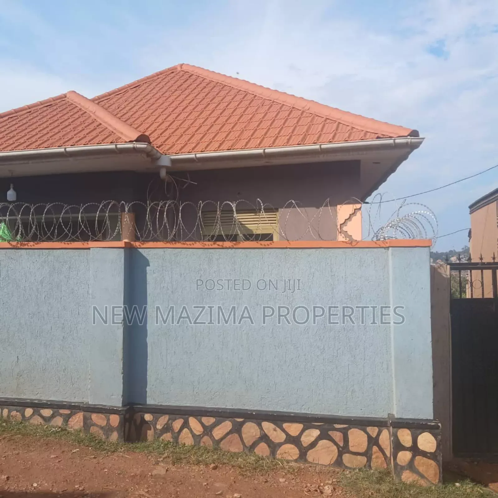 3bdrm House in Najjanankumbi, Central Division for sale in Central Division