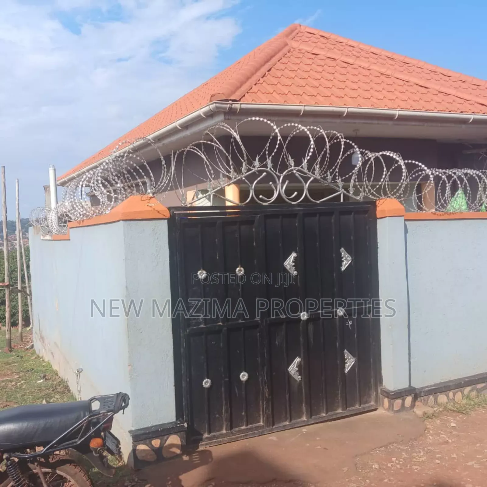 3bdrm House in Najjanankumbi, Central Division for sale in Central Division