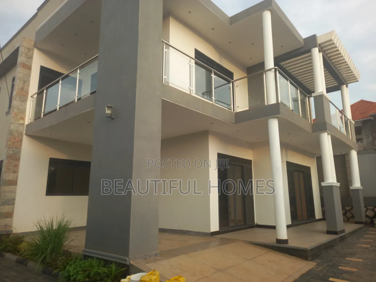 Furnished 5bdrm Mansion in Kira for sale in Kira