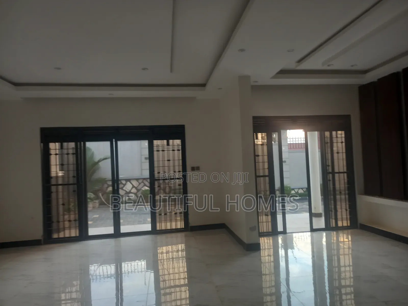 Furnished 5bdrm Mansion in Kira for sale in Kira