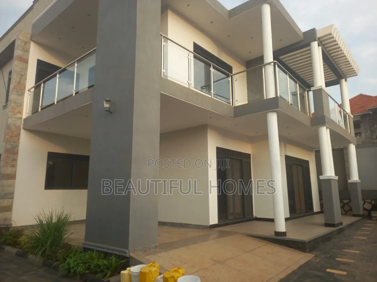 Furnished 5bdrm Mansion in Kira for sale in Kira