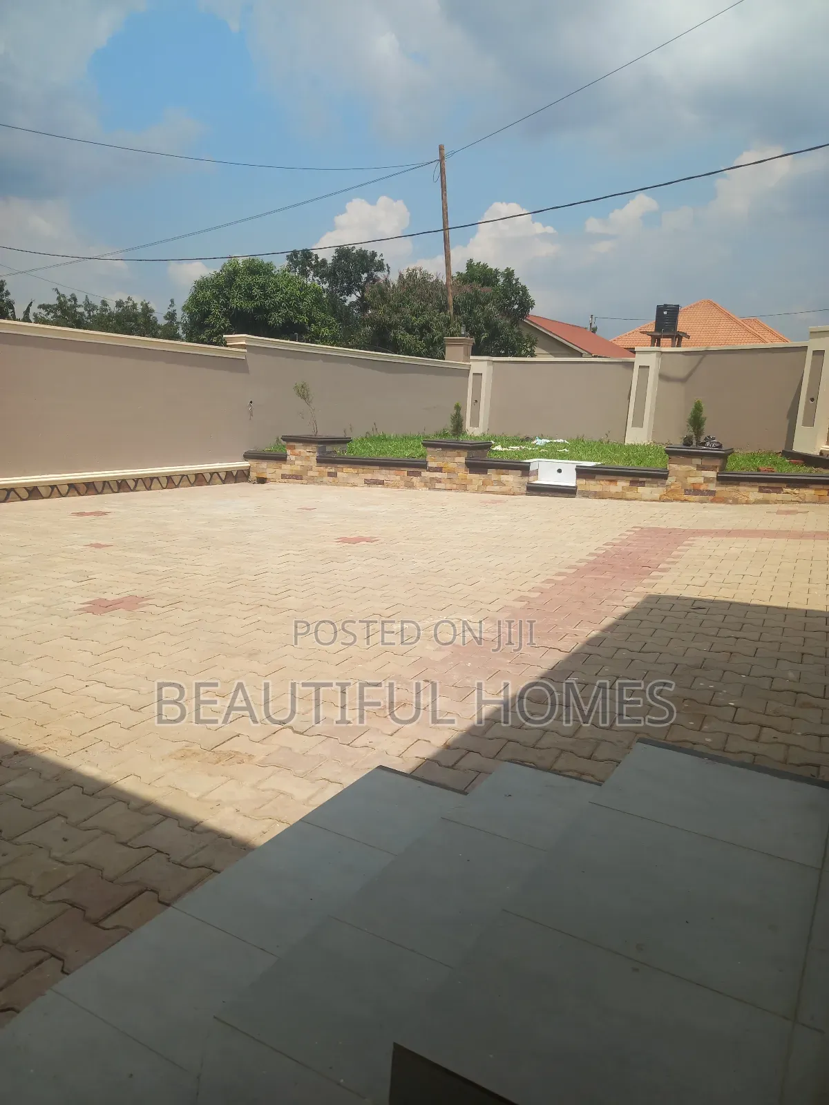 Furnished 4bdrm House in Kira for sale in Kira