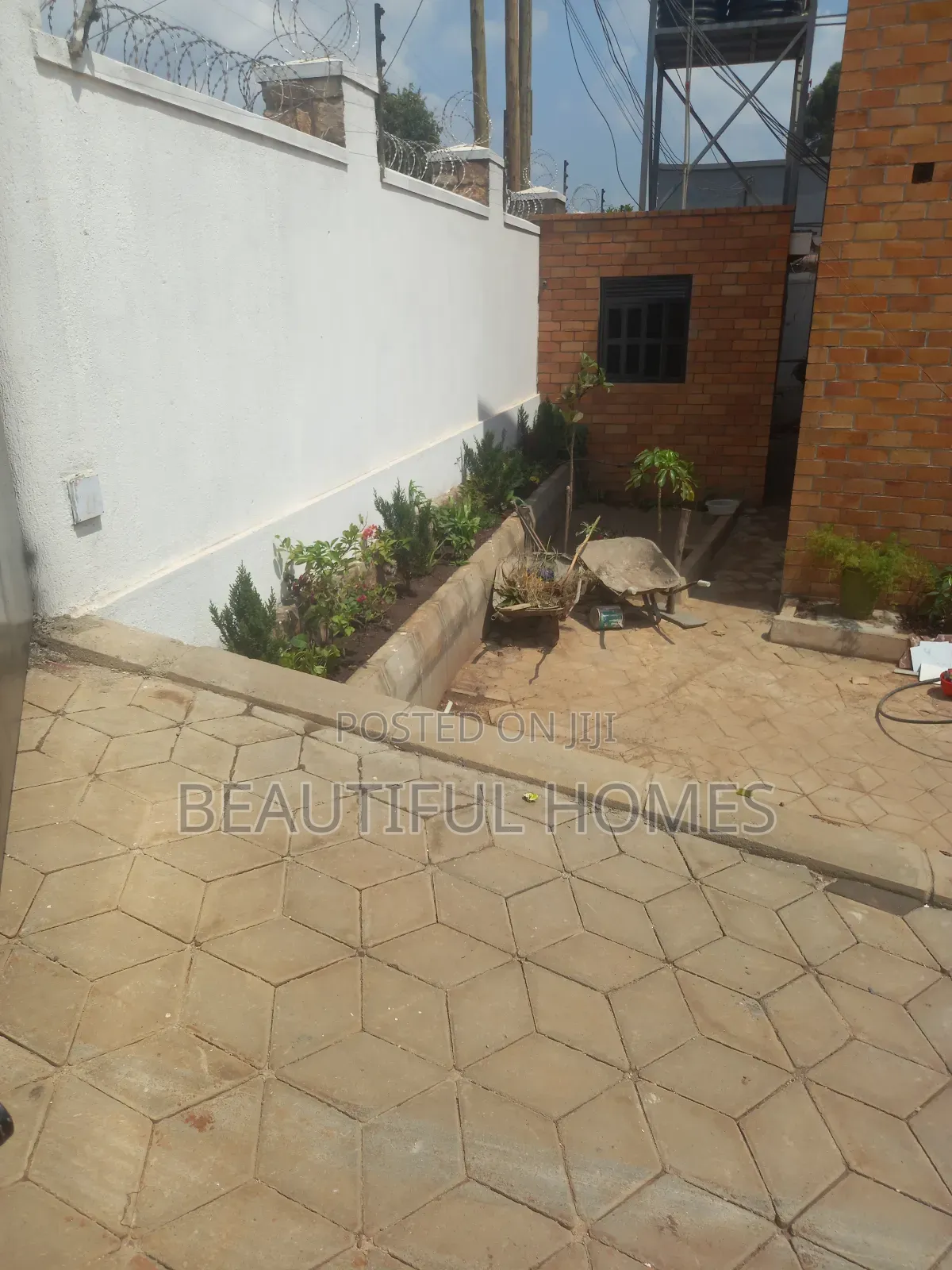 Furnished 4bdrm Villa in Kira for sale in Kira