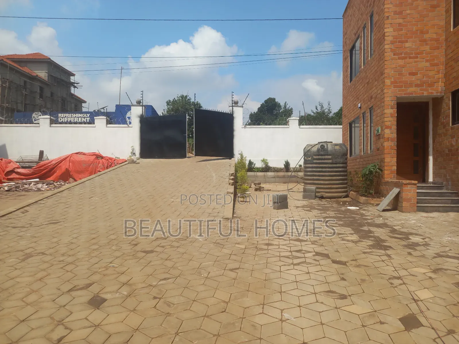 Furnished 4bdrm Villa in Kira for sale in Kira