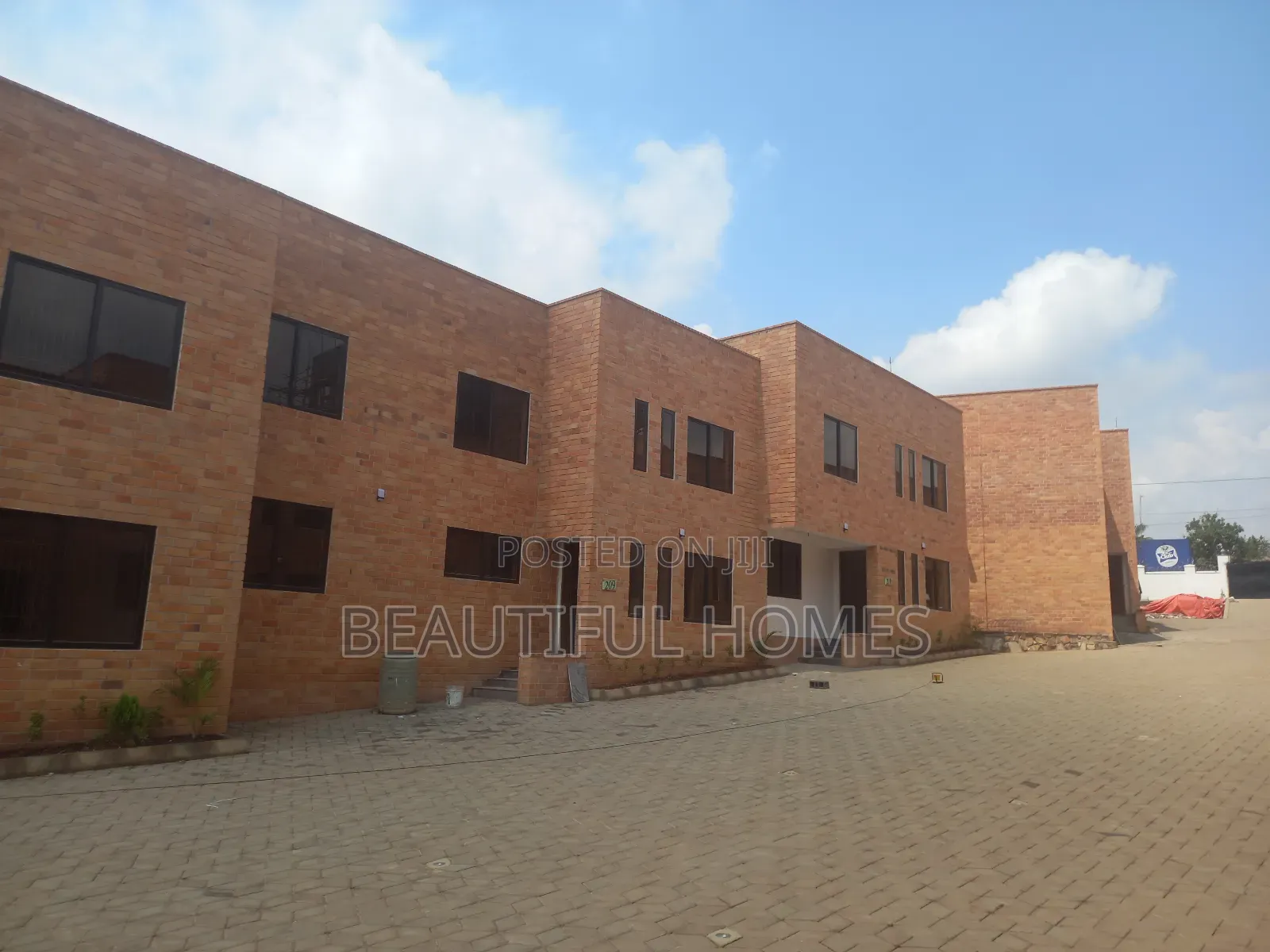 Furnished 4bdrm Duplex in Kira, Central Division for sale in Central Division