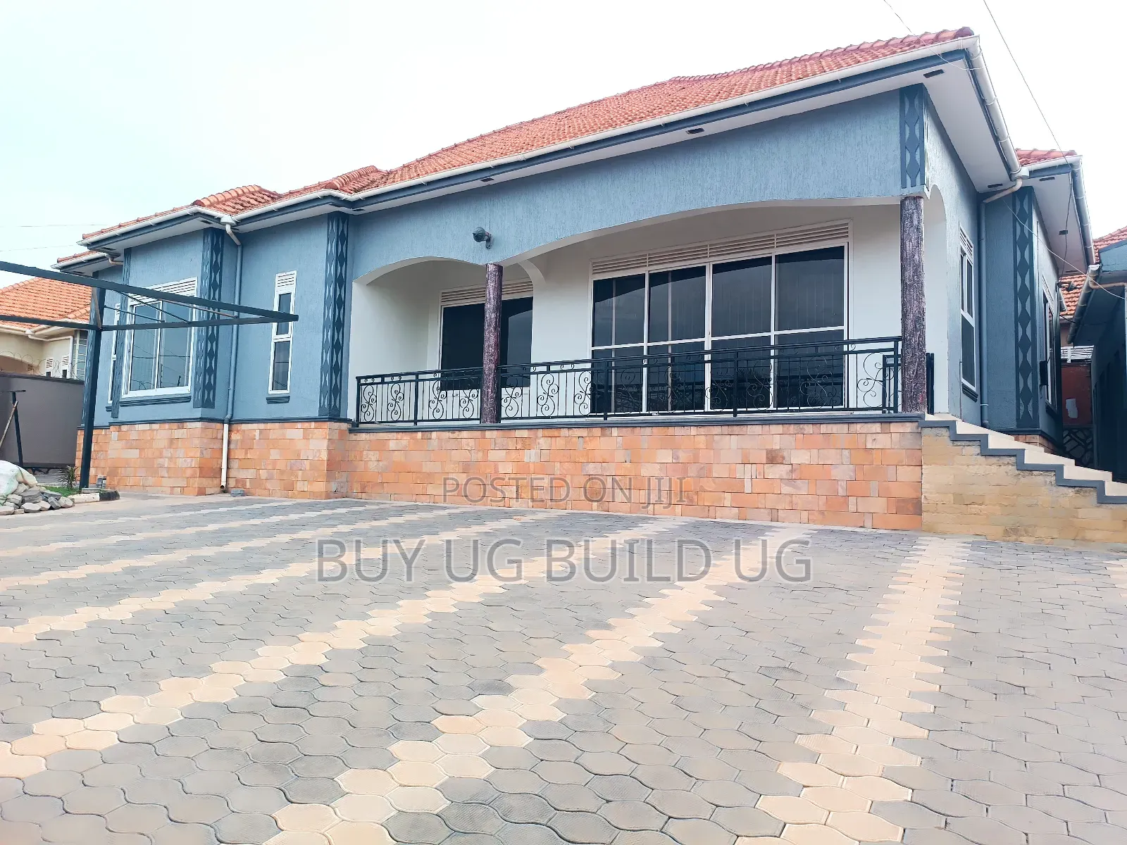 4bdrm Bungalow in Nalya, Central Division for sale in Central Division
