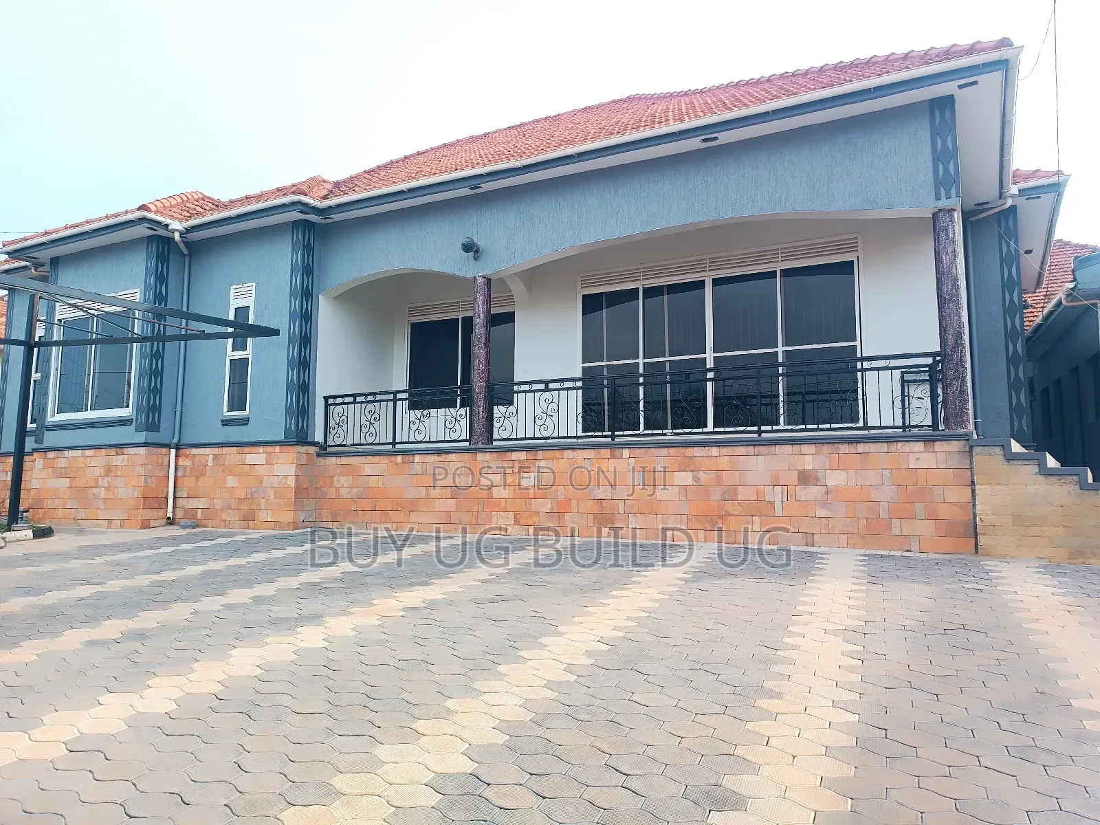4bdrm Bungalow in Nalya, Central Division for sale in Central Division