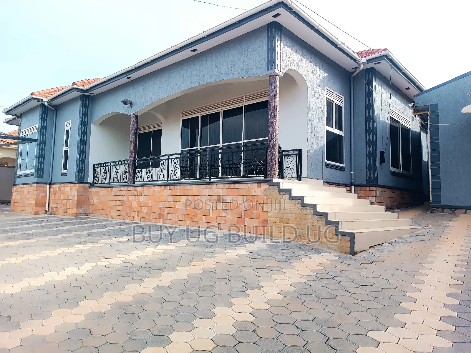 4bdrm Bungalow in Nalya, Central Division for sale in Central Division