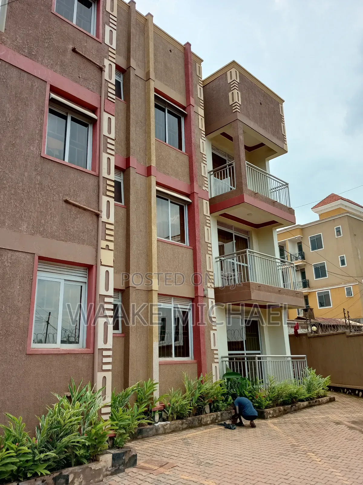 1bdrm Apartment in Kira Estate, Central Division for rent in Central Division