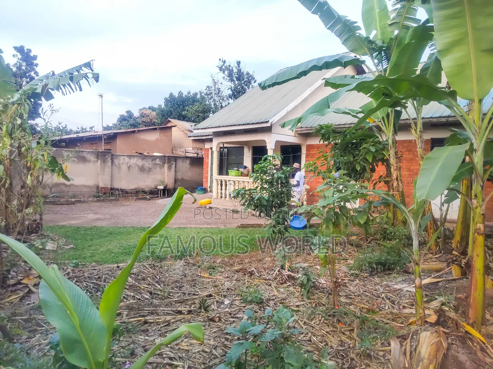 3bdrm House in Bunono Covid Centre, Katabi for sale in Katabi
