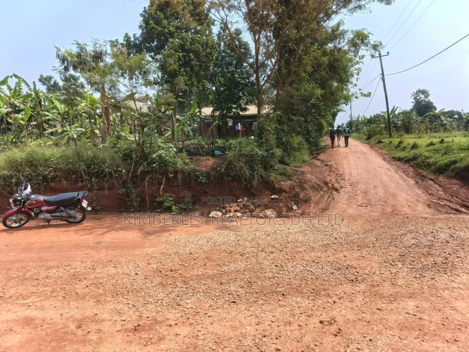 Bajjo Road, Seeta Bajjo Kigunga: Quarter Acre Plot for Sale at 250m in Division A