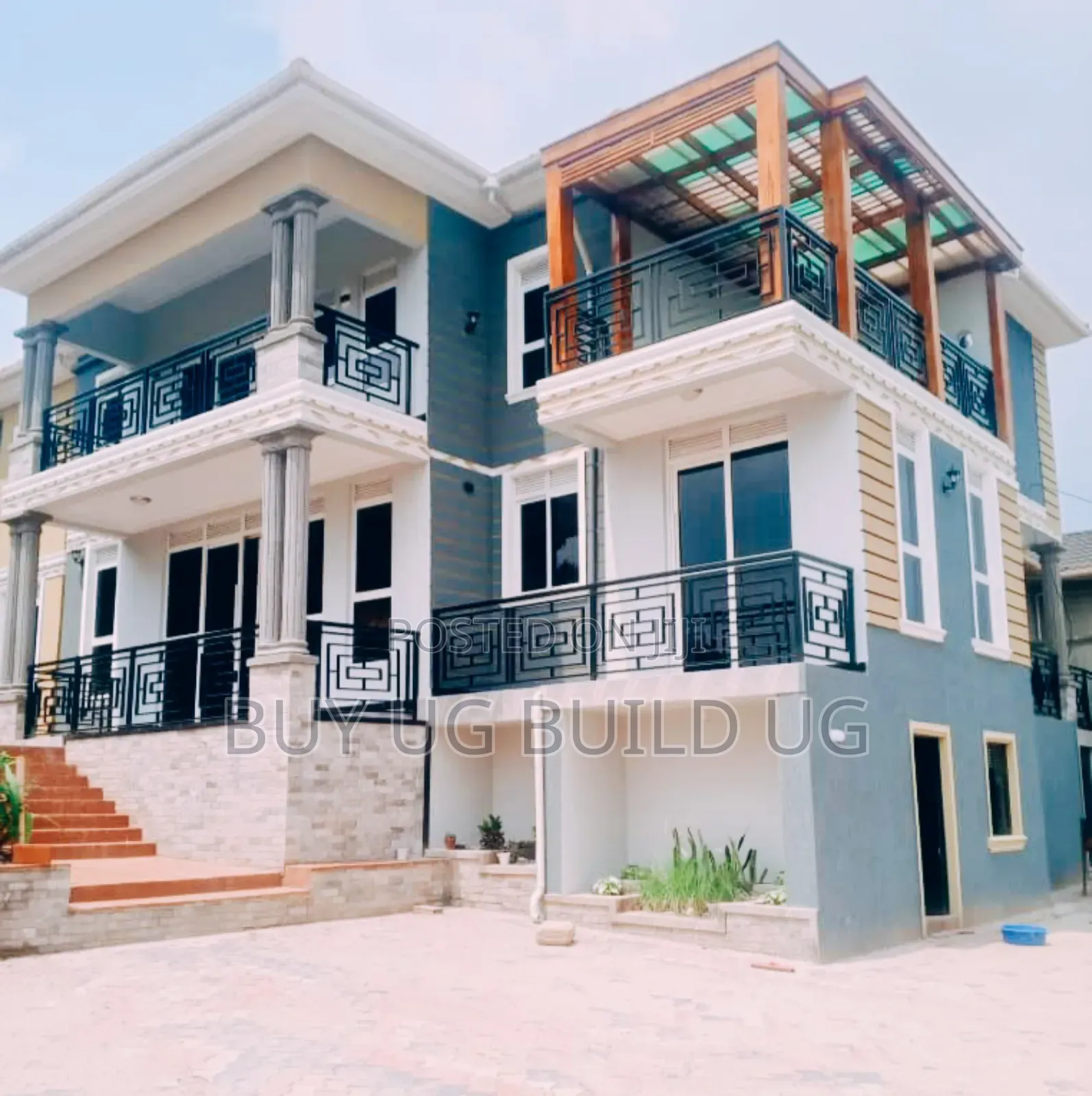 6bdrm Duplex in Kasangati Nangabo, Division B for sale in Division B