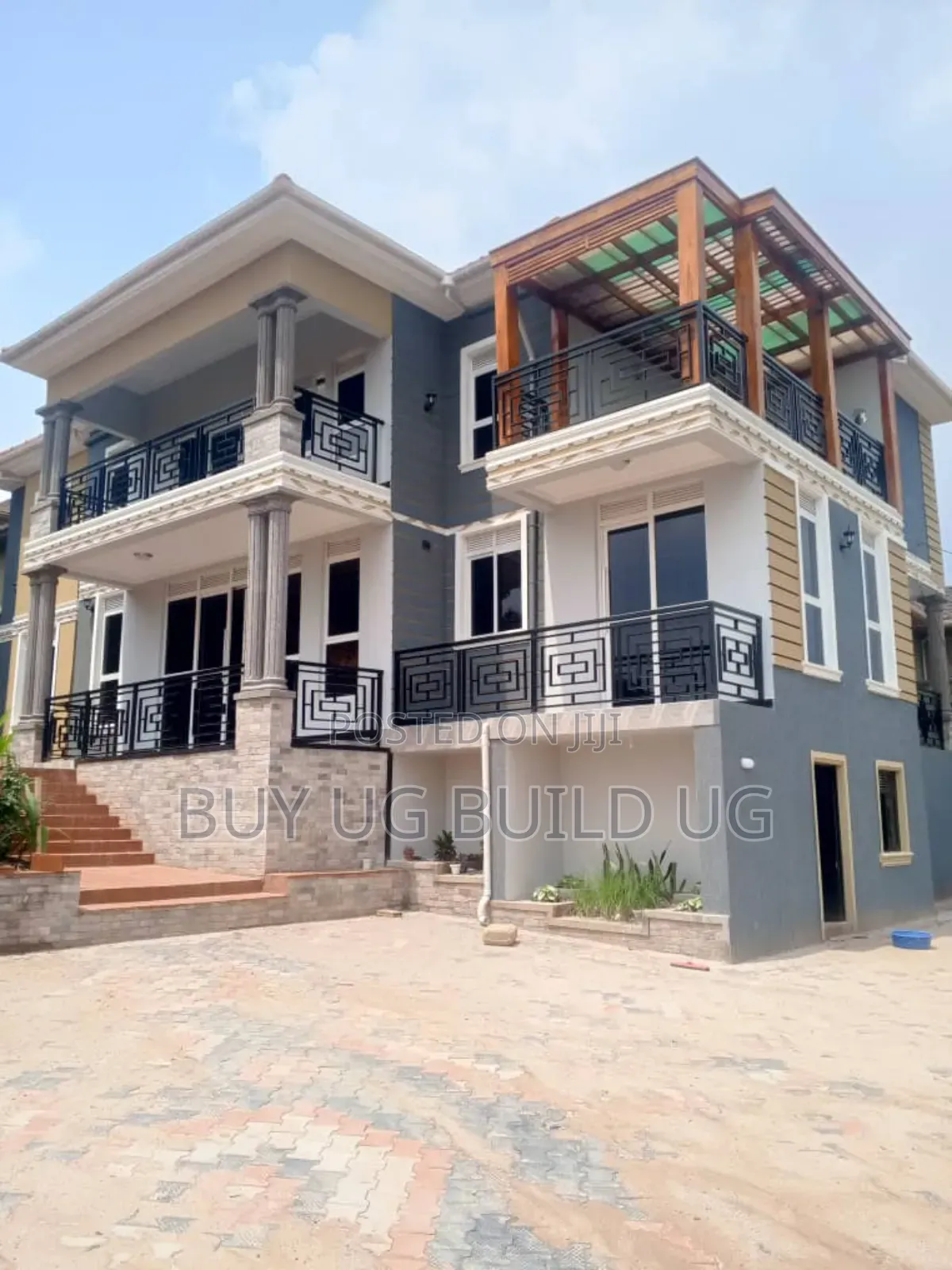 6bdrm Duplex in Kasangati Nangabo, Division B for sale in Division B