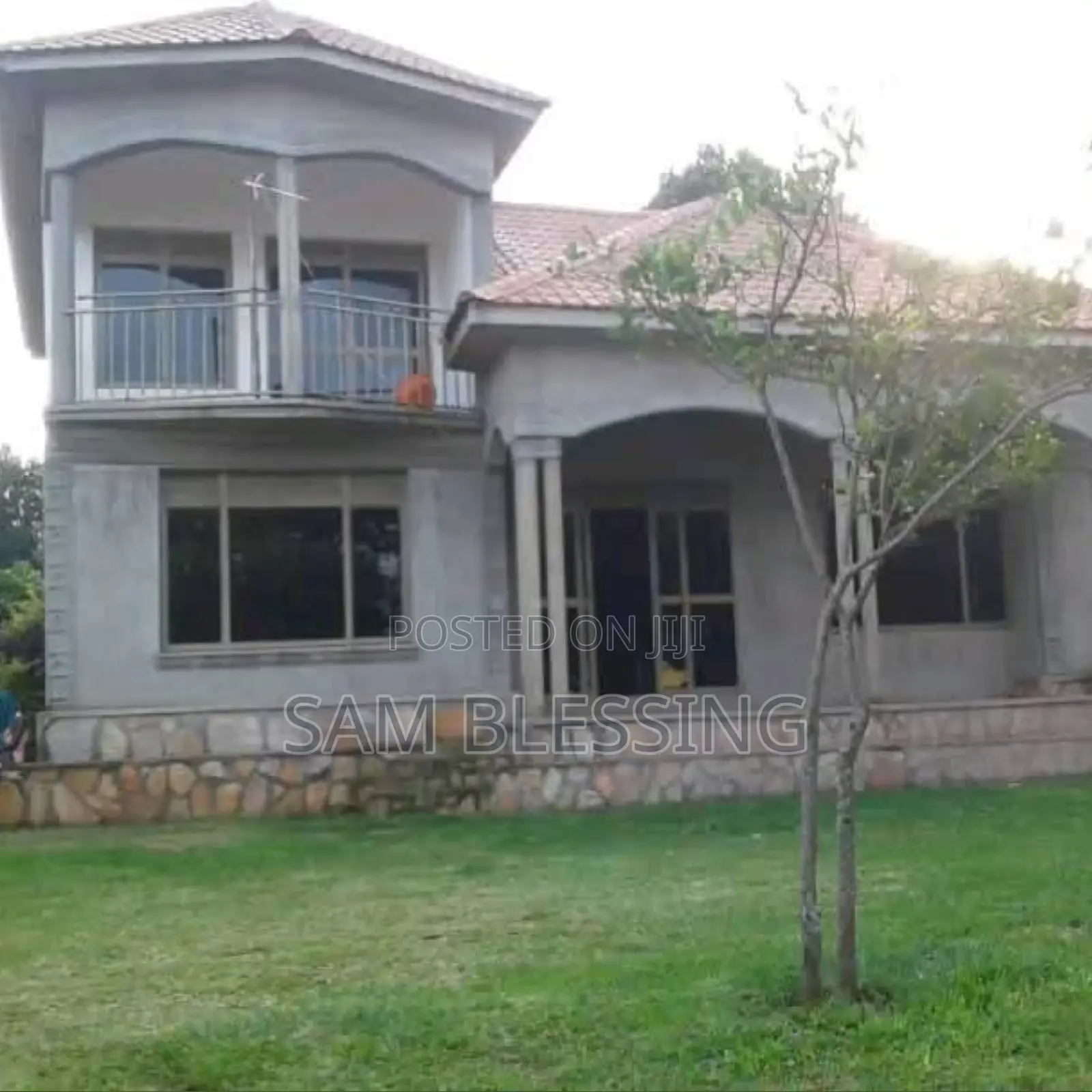 Mini Flat in Nkumba, Central Division for sale in Central Division