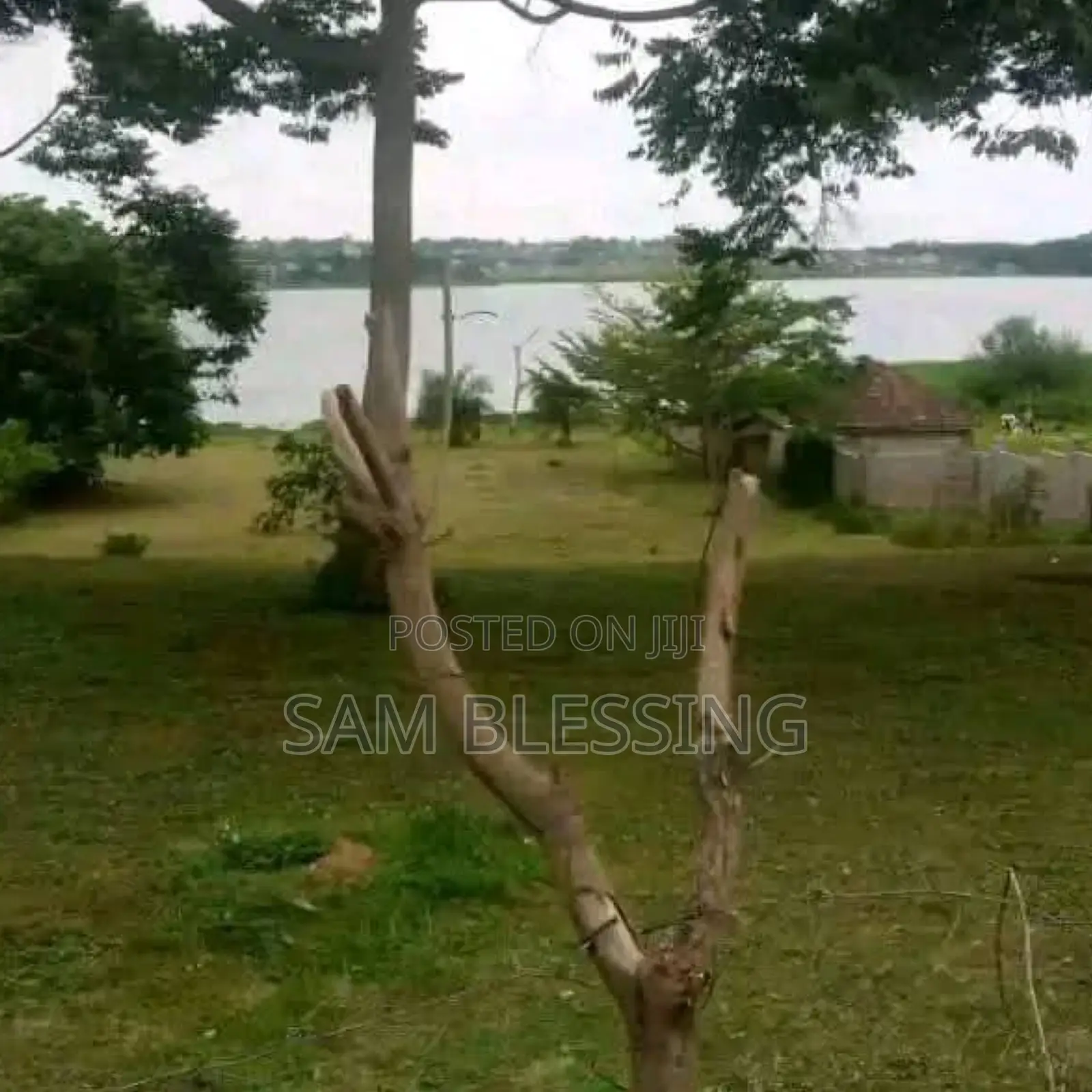 Mini Flat in Nkumba, Central Division for sale in Central Division