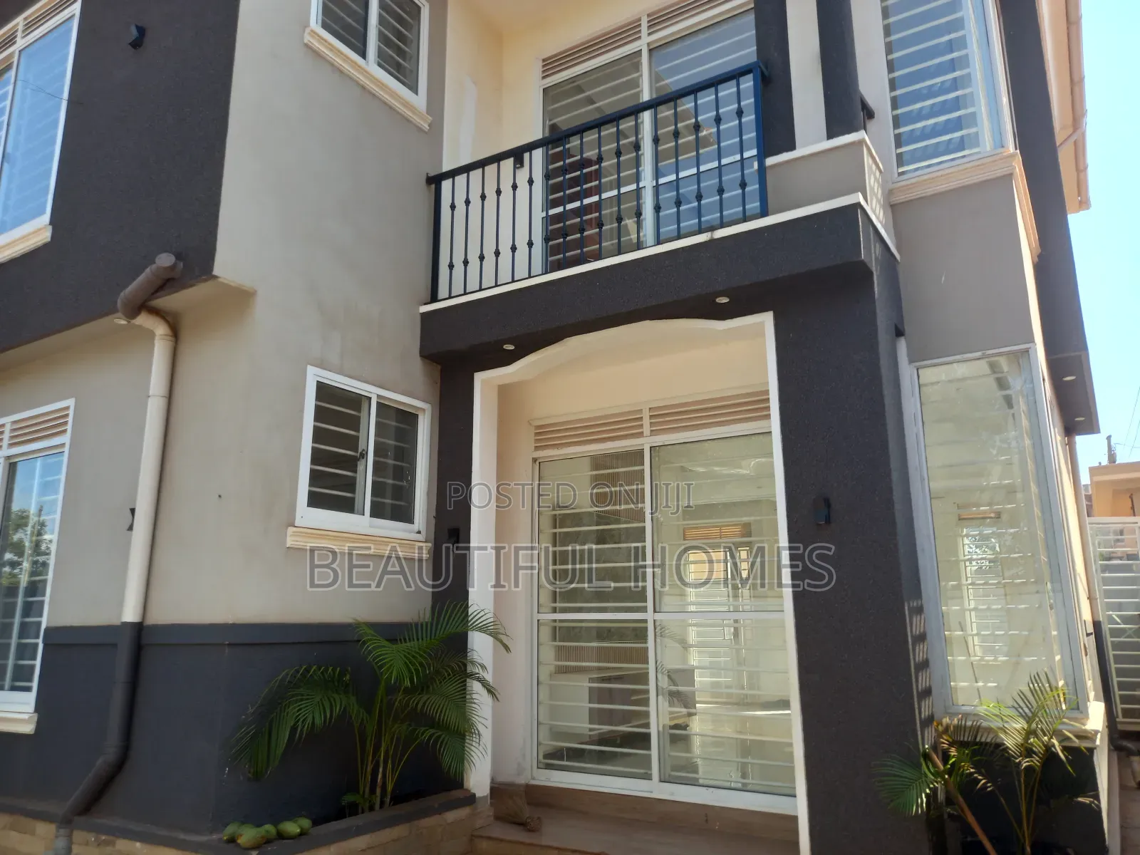 Furnished 4bdrm Duplex in Kira for sale in Kira